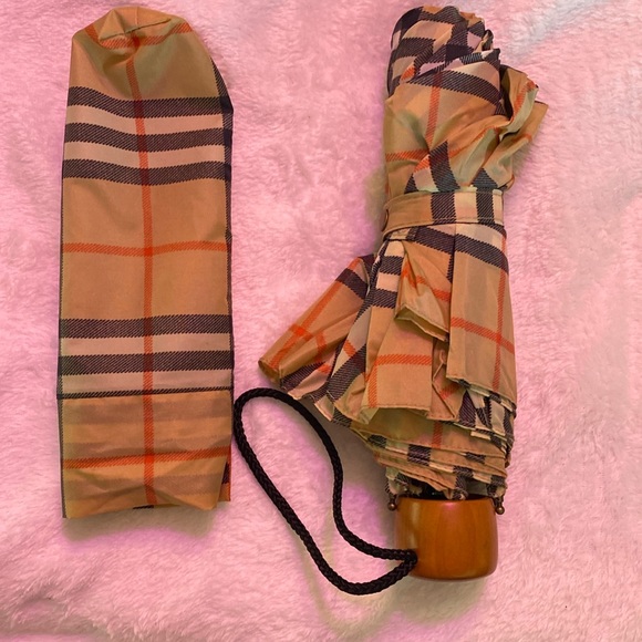 Vintage Burberrys umbrella and scarf bundle - Picture 1 of 14
